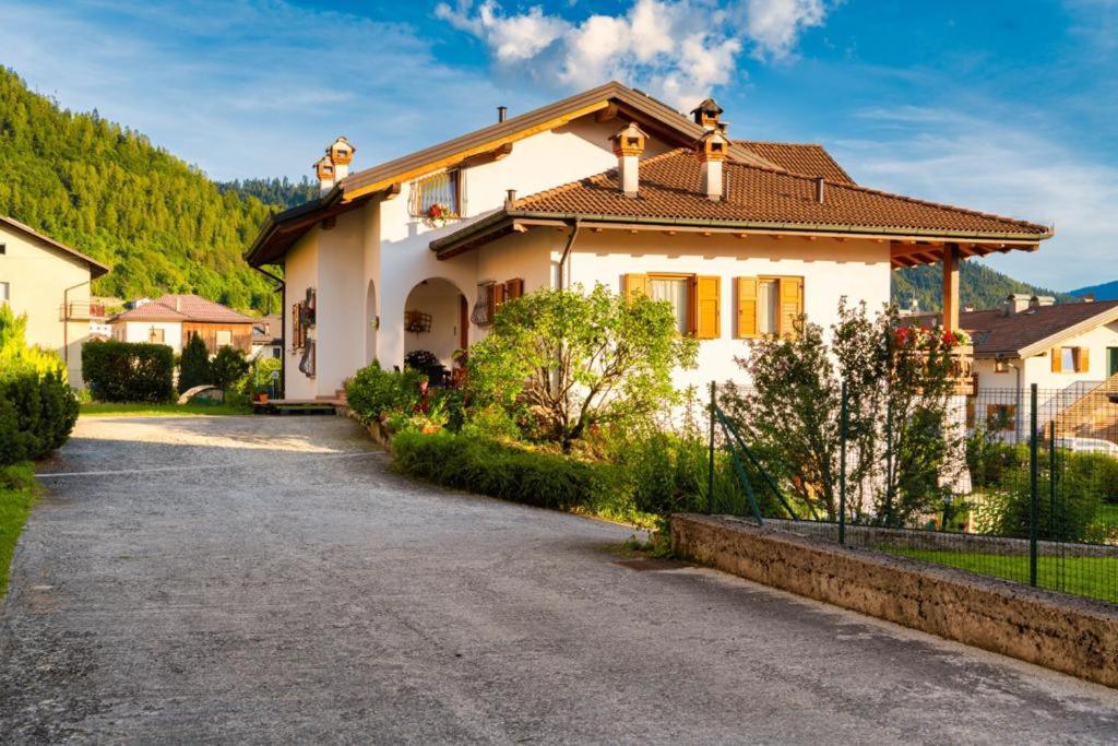 Villa Floris Castello Tesino Exteriér fotografie